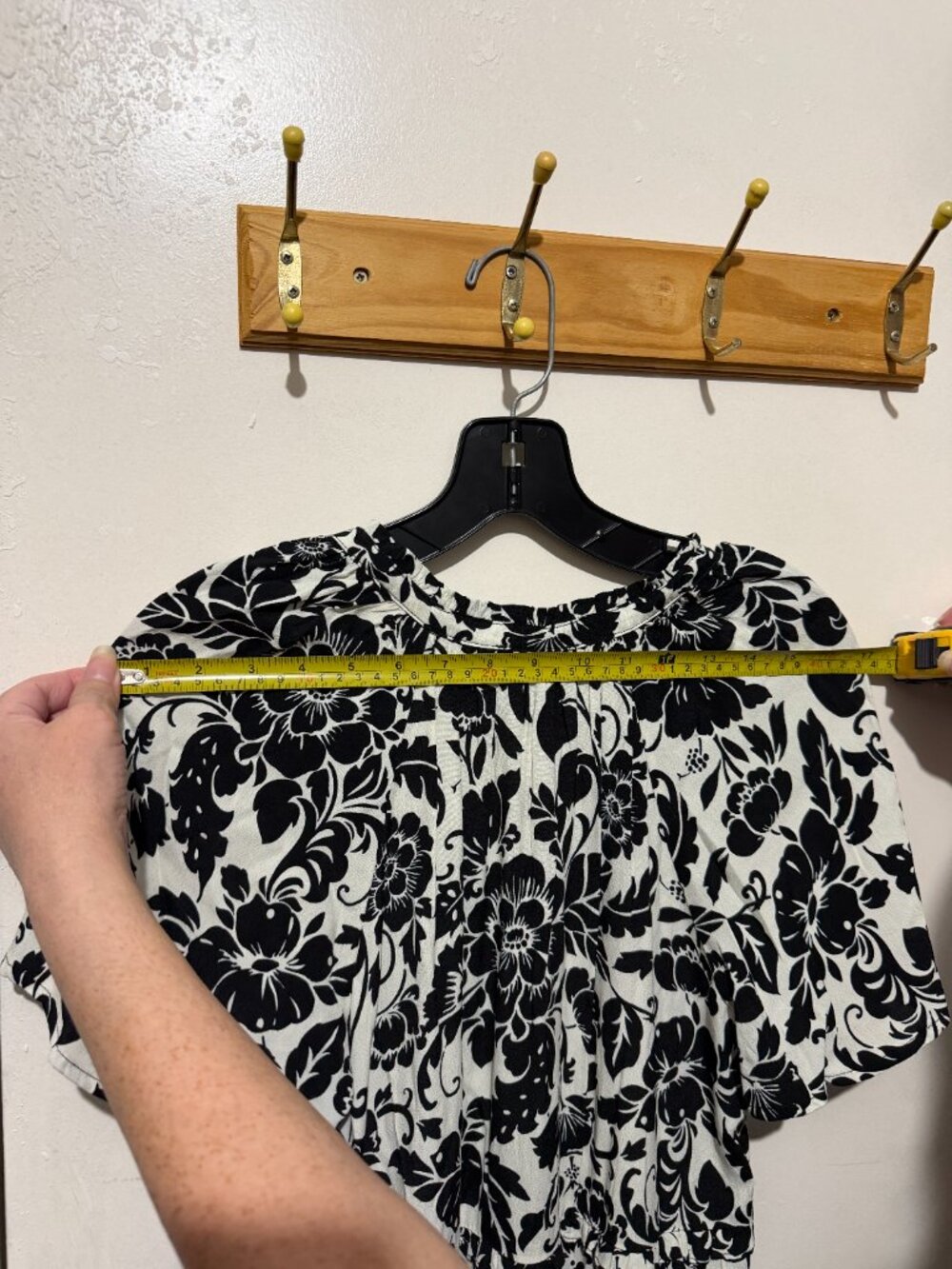 LOVESTITCH Black White Floral Flutter Sleeve Tiered Midi Dress Small - Picture 12 of 15
